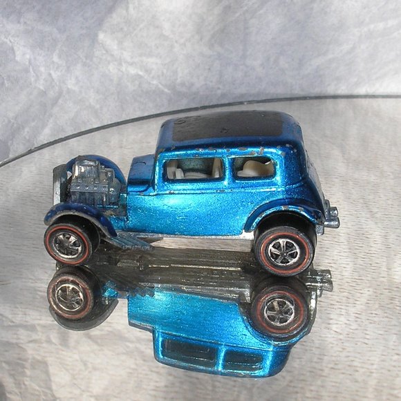 Other - Hot Wheels Redline Classic 32 Ford Vicky Medium (Windex) Blue (1969)